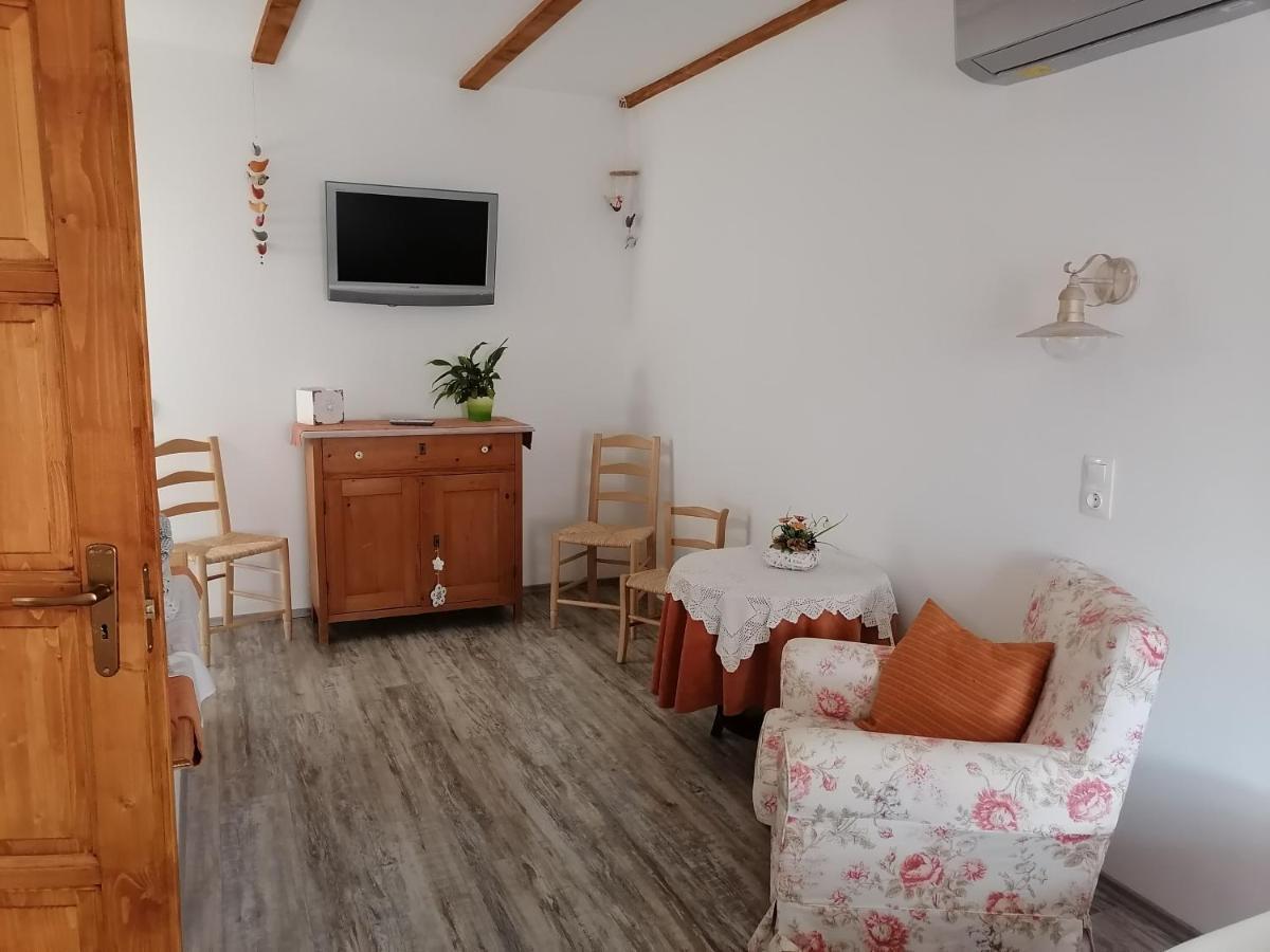 Míves Vendégház Pogány Extérieur photo