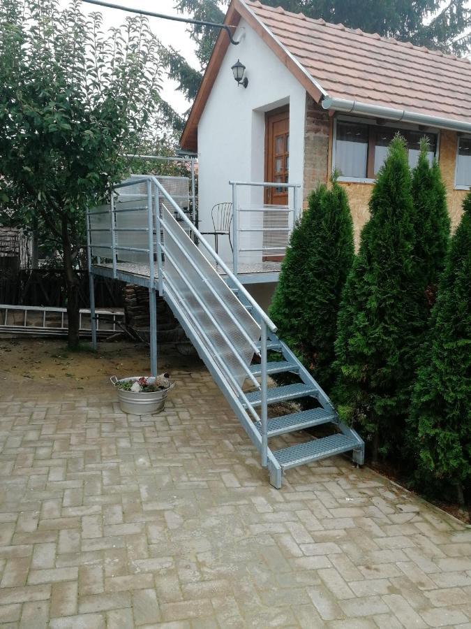Míves Vendégház Pogány Extérieur photo